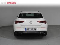 Usado Mercedes CLA180 Shooting Brake 136 CV (100 kW) 2021 Blanco Familiar