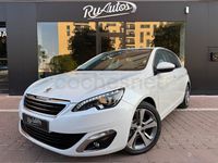 Usado Peugeot 308 Allure 120 CV (88 kW) 2015 Blanco Berlina