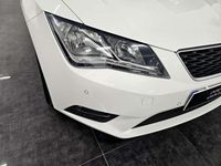 Usado Seat Leon ST Style 150 CV (110 kW) 2016 Blanco Familiar