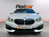 Begagnad BMW 118 136 HK (100 kW) 2022 Vit Halvkombi