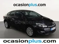 Usado Opel Astra Selective 116 CV (85 kW) 2014 Negro Berlina
