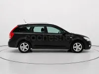 Usado Kia Ceed 115 CV (84 kW) 2011 Negro Utilitario