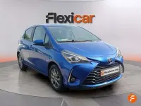 Usado Toyota Yaris Active 69 CV (50 kW) 2019 Azul Utilitario