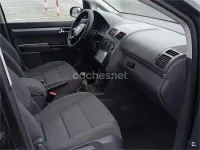 Usado VW Touran Conceptline 105 CV (77 kW) 2006 Negro Monovolumen