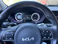 Usado Kia Niro 141 CV (103 kW) 2022 Gris SUV
