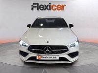 Usado Mercedes CLA200 Shooting Brake 150 CV (110 kW) 2023 Blanco Familiar