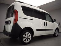 Usado Fiat Doblò Active 90 CV (66 kW) 2015 Blanco Monovolumen