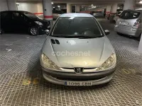 Usado Peugeot 206 75 CV (55 kW) 2003 Gris / plata Berlina