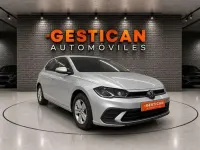 Usado VW Polo 95 CV (69 kW) 2022 Gris Utilitario