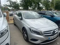 Usado Mercedes A200 Urban 136 CV (100 kW) 2014 Gris / plata Utilitario