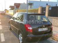 Usado Skoda Fabia Family 85 CV (62 kW) 2012 Negro Berlina
