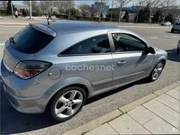 Usado Opel Astra GTC Sport 120 CV (88 kW) 2006 Gris / plata Berlina