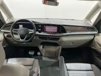 Usado VW Multivan Style 150 CV (110 kW) 2025 Naranja Monovolumen