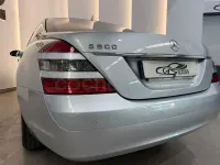 Usado Mercedes S500 388 CV (285 kW) 2006 Gris / plata Berlina
