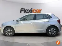 Usado VW Polo Advance 95 CV (69 kW) 2018 Gris Utilitario