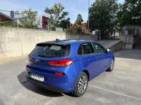 Usado Hyundai i30 GO! 120 CV (88 kW) 2018 Azul Berlina