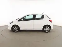 Usado Toyota Yaris Active 101 CV (74 kW) 2016 Blanco Utilitario