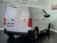 Käytetty Citroën Jumpy 100 HP (73 kW) 2021 Valkoinen Tila-auto