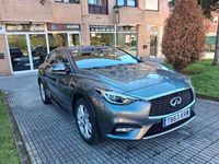 Usado Infiniti Q30 Premium 156 CV (114 kW) 2019 Gris / plata Berlina