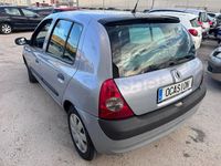 Usado Renault Clio II Campus 65 CV (47 kW) 2004 Gris / plata Berlina