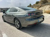 Usado Peugeot 508 SW Business-Line 130 CV (95 kW) 2021 Gris / plata Familiar
