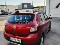 Usado Dacia Sandero Stepway 90 CV (66 kW) 2015 Rojo Berlina
