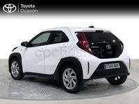 Usado Toyota Aygo X Play 72 CV (52 kW) 2024 Blanco SUV
