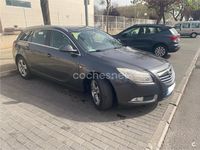 Usado Opel Insignia Selective 130 CV (95 kW) 2012 Gris / plata Familiar