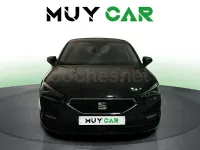 Usado Seat Leon Style 110 CV (80 kW) 2021 Negro Berlina