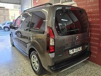 Usado Citroën Berlingo Feel 100 CV (73 kW) 2016 Marrón Monovolumen
