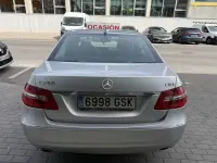Usado Mercedes E350 Avantgarde 211 CV (155 kW) 2009 Gris Berlina