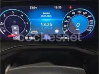 Usado VW Multivan Life 150 CV (110 kW) 2023 Negro Monovolumen