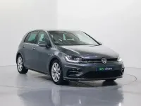 Usado VW Golf VII Advance 150 HP (110 kW) 2020 Cinzento Sedan