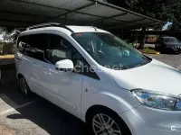 Usado Ford Tourneo Courier Titanium 100 CV (73 kW) 2015 Blanco Monovolumen