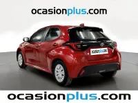 Usado Toyota Yaris Business Edition 116 CV (85 kW) 2022 Rojo Utilitario