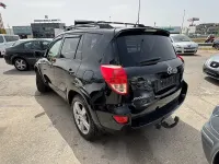 Usado Toyota RAV4 Premium 177 CV (130 kW) 2007 Negro SUV