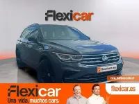 Usado VW Tiguan Sportline 150 CV (110 kW) 2023 Gris SUV