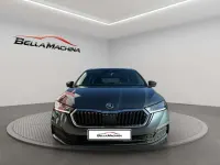 Usado Skoda Octavia Ambition 150 CV (110 kW) 2022 Gris Familiar