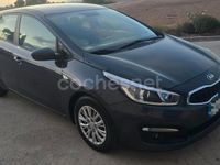 Usado Kia Ceed GT GT-Line 136 CV (100 kW) 2016 Gris / plata Berlina
