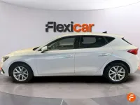 Usado Seat Leon Style 116 CV (85 kW) 2021 Blanco Utilitario