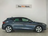 Usado Seat Leon FR 110 CV (80 kW) 2022 Gris Utilitario
