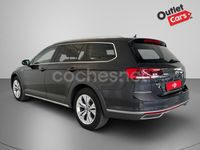Usado VW Passat Alltrack 200 CV (147 kW) 2023 Gris / plata Familiar