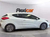 Käytetty Kia Ceed 120 HP (88 kW) 2018 Valkoinen Viistoperä