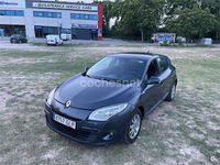 Usado Renault Mégane Expression 105 CV (77 kW) 2009 Azul Berlina