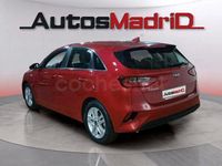 Usado Kia Ceed 120 CV (88 kW) 2021 Granate Utilitario