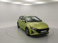 Usado Hyundai i20 101 CV (74 kW) 2024 Verde Utilitario