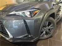 Usado Lexus UX 199 CV (146 kW) 2024 Gris / plata SUV