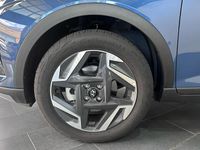 Usado Hyundai Bayon Blackline 100 CV (73 kW) 2025 Azul vibrant (techo negro) SUV