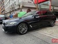 Usado BMW 530e Sport Line 292 CV (214 kW) 2023 Negro Familiar