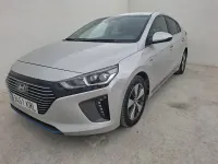 Usado Hyundai Ioniq 141 CV (103 kW) 2018 Gris / plata Utilitario